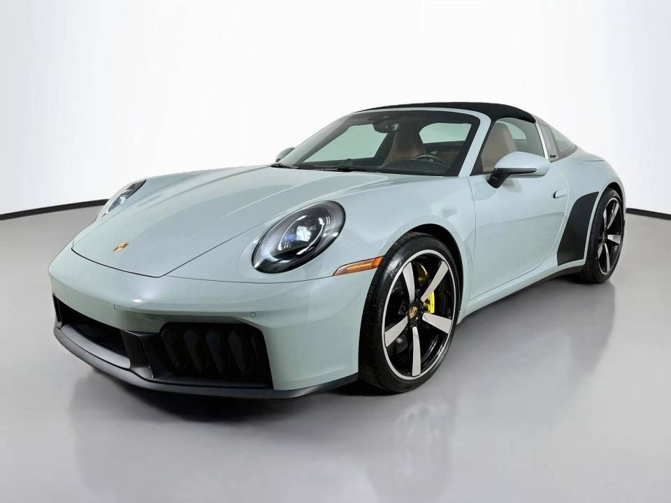 2025 Porsche 911