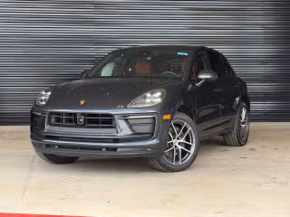 2026 Porsche Macan -'s photo