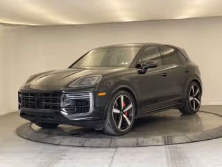 2025 Porsche Cayenne Turbo E-Hybrid's photo