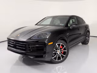 2025 Porsche Cayenne S E-Hybrid's photo