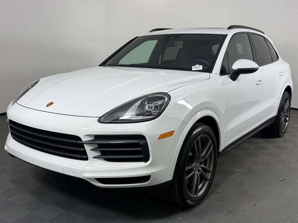 2023 Porsche Cayenne Base