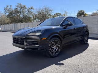 2026 Porsche Cayenne -'s photo