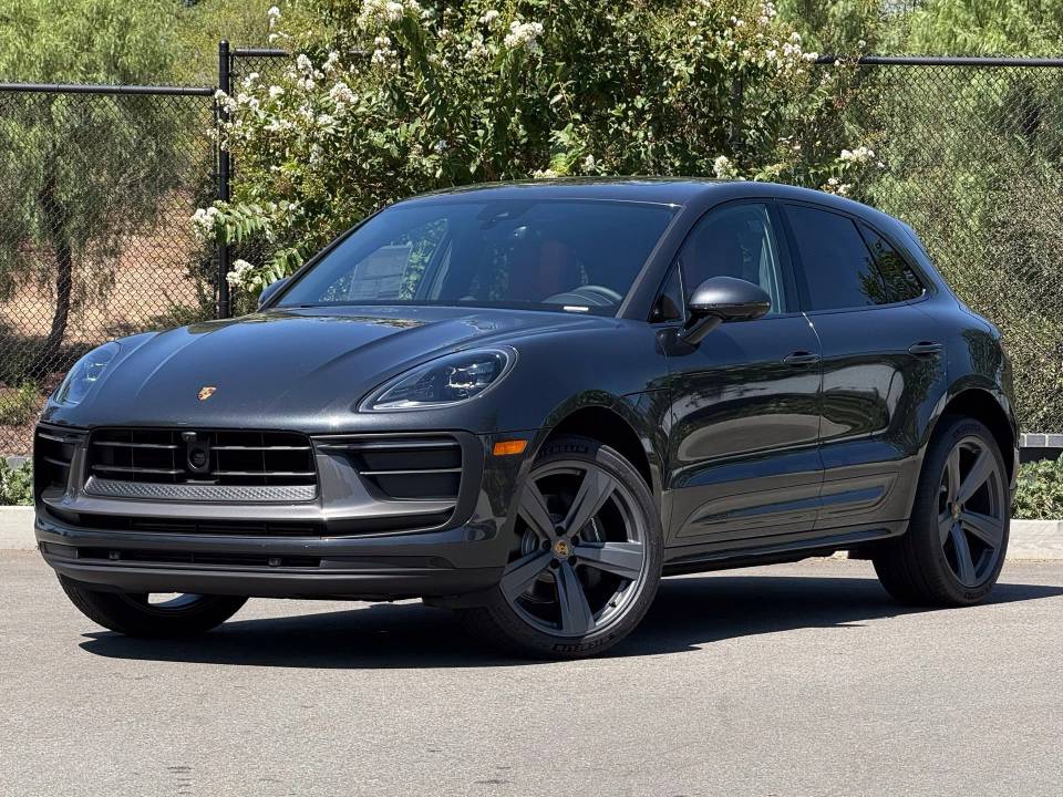 2026 Porsche Macan
