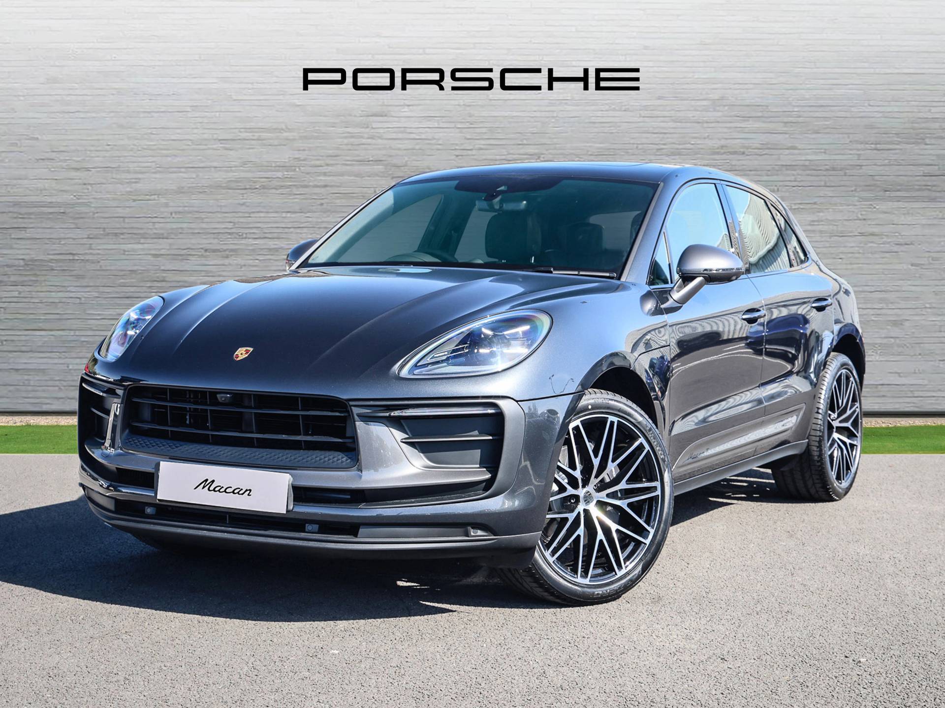 Macan T, photo 2 of 36