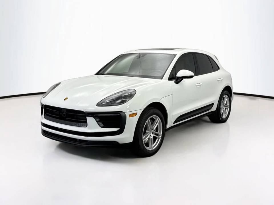2023 Porsche Macan Base