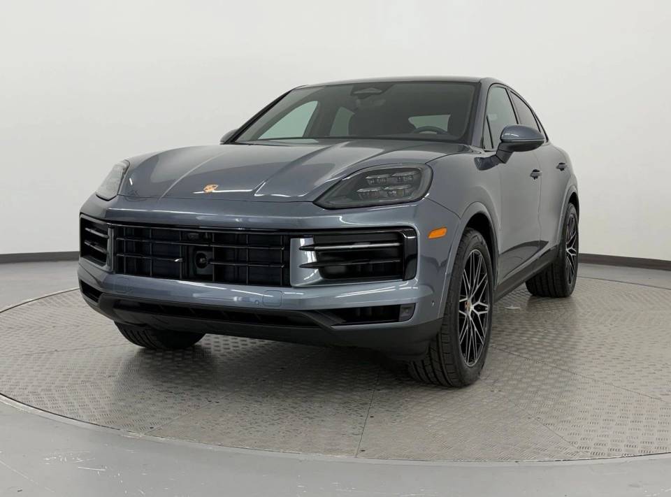 2026 Porsche Cayenne Coupe Base