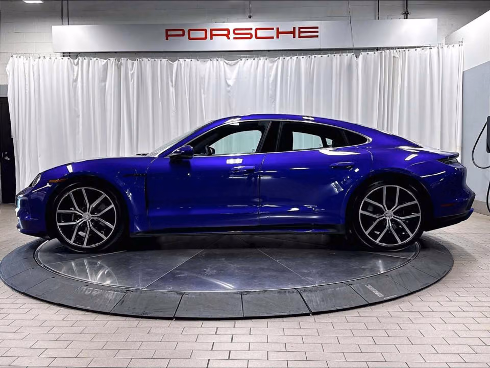 2026 Porsche Taycan S - Photo 11