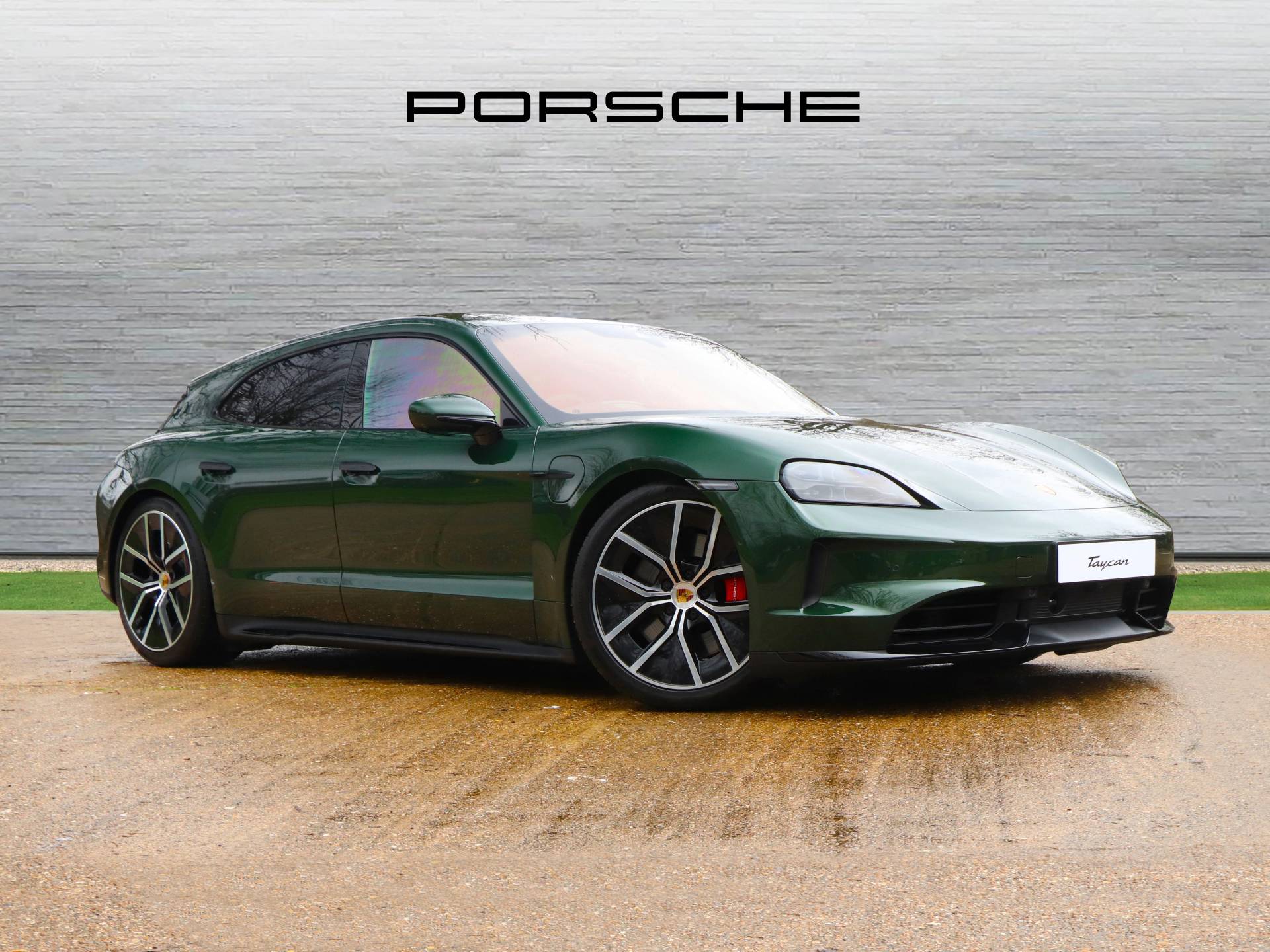 Taycan GTS Sport Turismo, photo 1 of 28