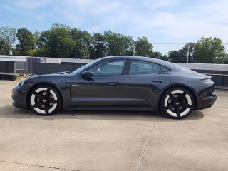 2025 Porsche Taycan Base - Photo 9