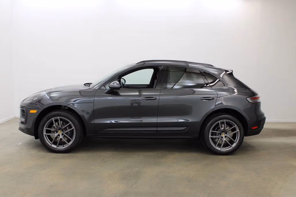 2026 Porsche Macan Base - Photo 12