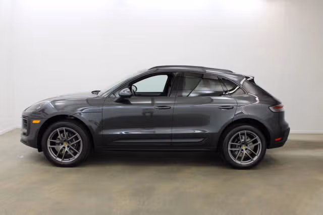 2026 Porsche Macan Base - Photo 10