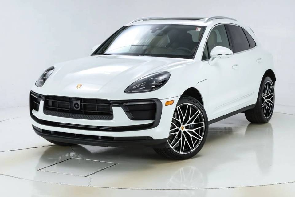 2026 Porsche Macan
