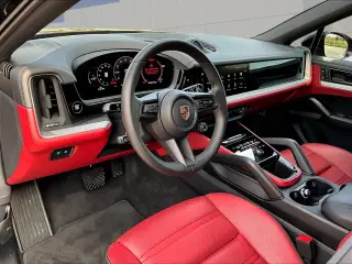 2024 Porsche Cayenne Coup E-Hybrid - Photo 29