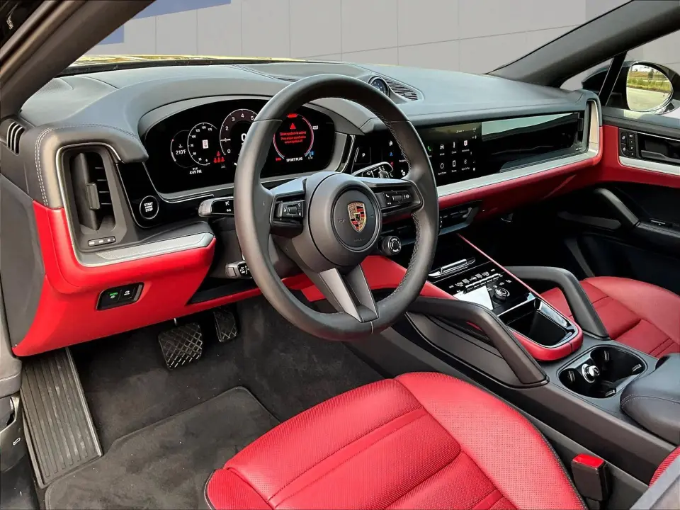 2024 Porsche Cayenne Coup E-Hybrid - Photo 31