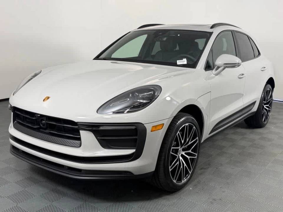 2026 Porsche Macan
