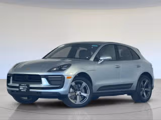 2025 Porsche Macan's photo