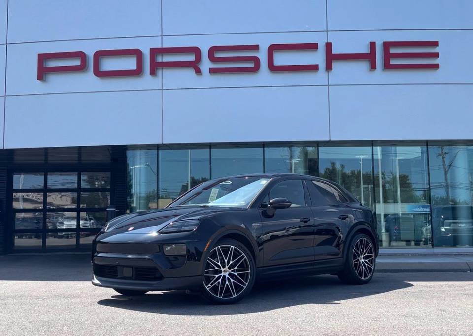 2026 Porsche Macan