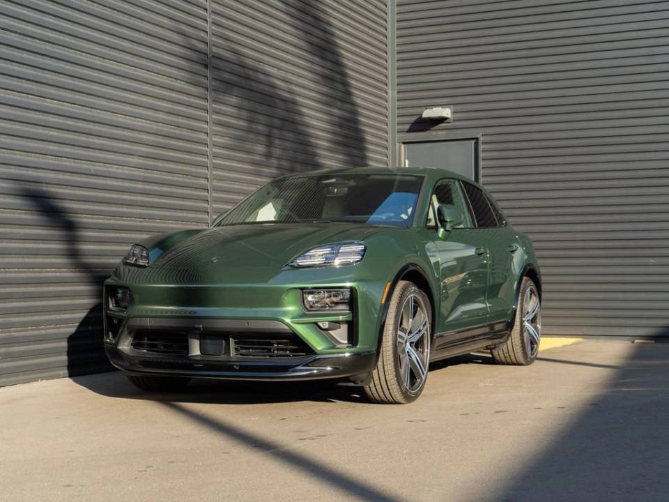 2025 Porsche Macan