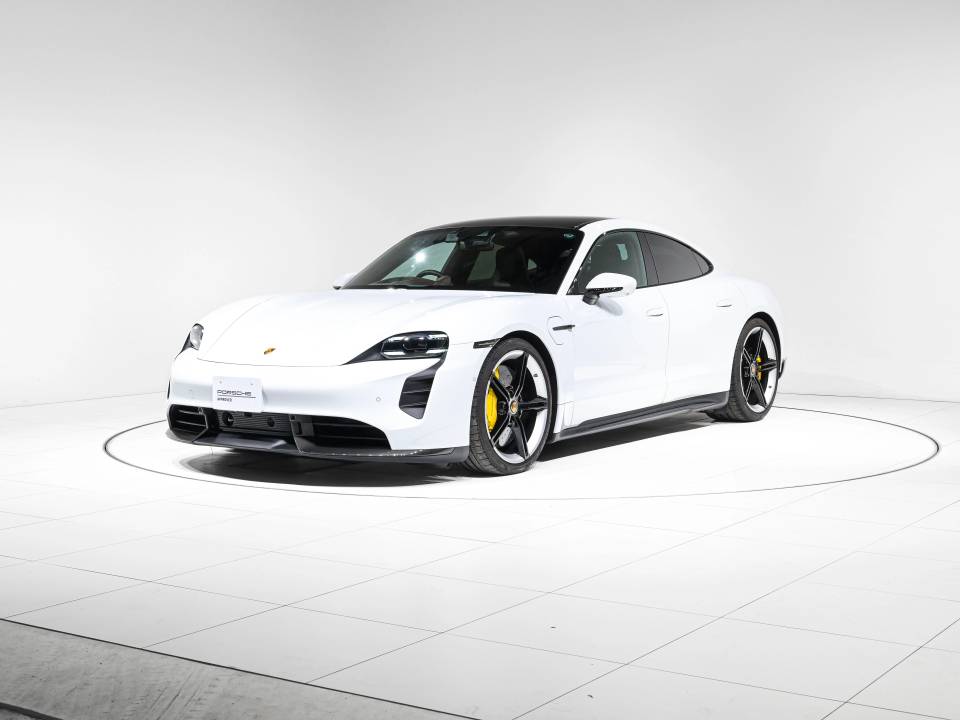 Porsche Taycan Turbo S 新車・中古車を購入。 | Porsche Finder