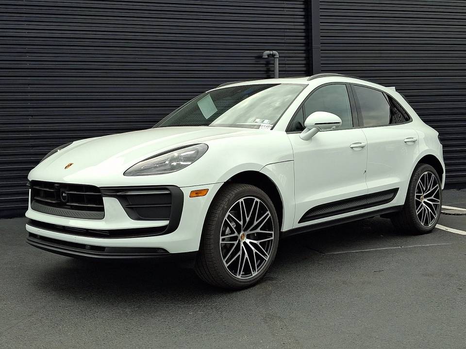 2026 Porsche Macan