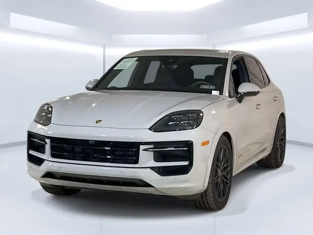 2025 Porsche Cayenne GTS - Photo 7