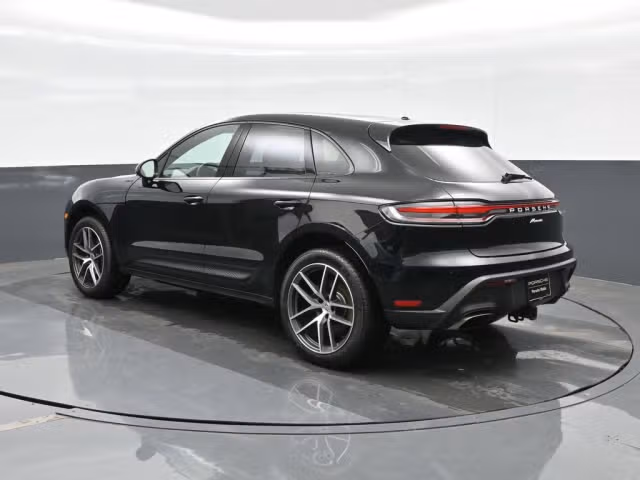 2025 Porsche Macan Base - Photo 18
