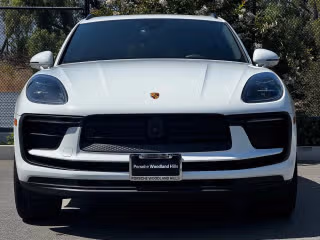 2026 Porsche Macan's photo