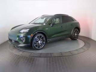 2025 Porsche Macan Macan 4 Electric's photo