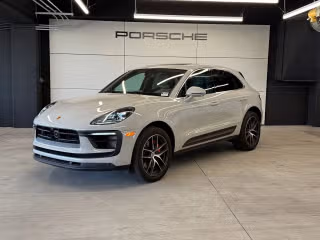 2023 Porsche Macan