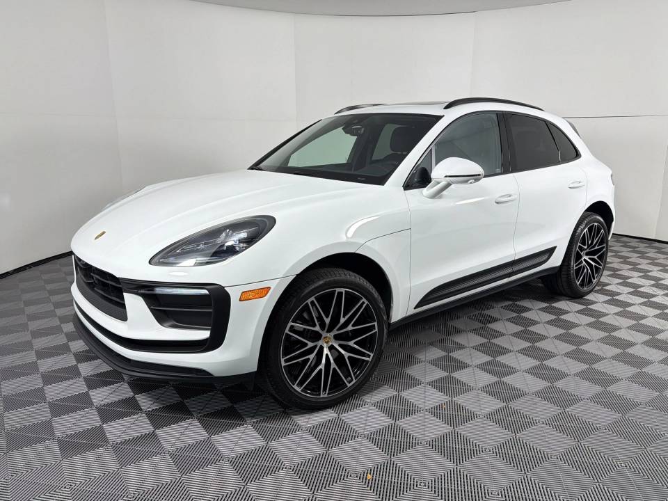 2026 Porsche Macan