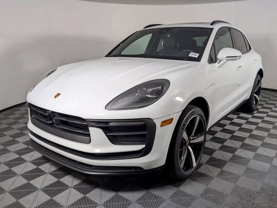 2026 Porsche Macan