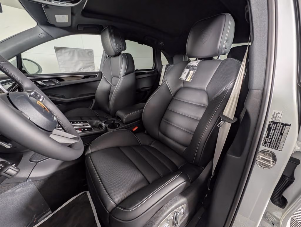 2026 Porsche Macan S - Photo 36