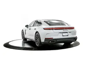 2026 Porsche Panamera 4 E-Hybrid - Photo 21