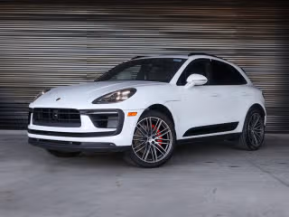 2026 Porsche Macan S's photo