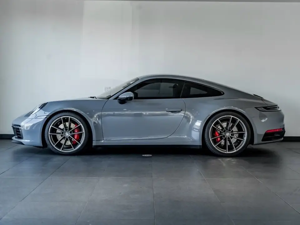 2024 Porsche 911 - Photo 15