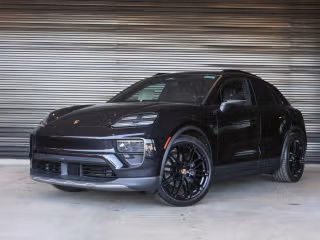 2026 Porsche Macan Macan Electric's photo
