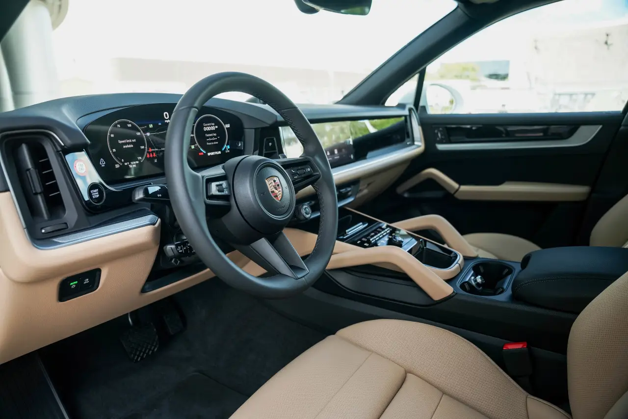 2026 Porsche Cayenne E-Hybrid - Photo 32