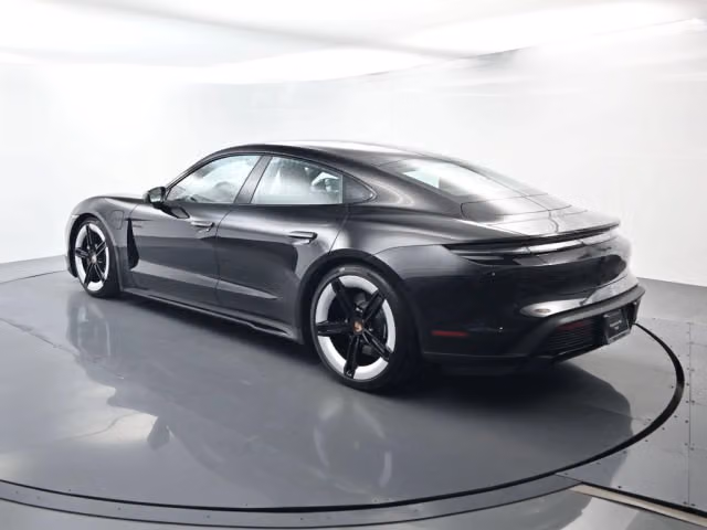 2026 Porsche Taycan Base - Photo 18