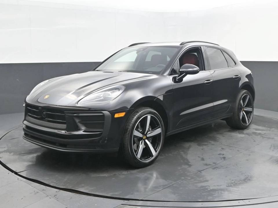 2026 Porsche Macan T