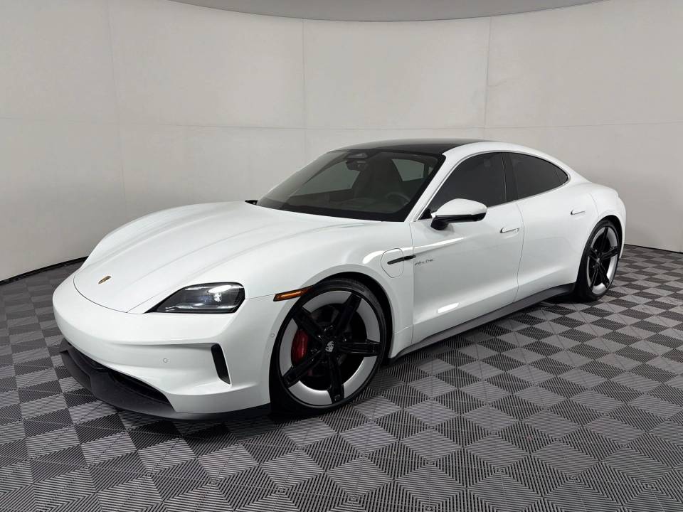 2026 Porsche Taycan 4S