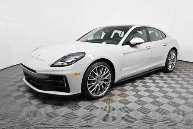 2026 Porsche Panamera Base - Photo 6