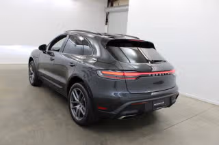 2026 Porsche Macan Base - Photo 17