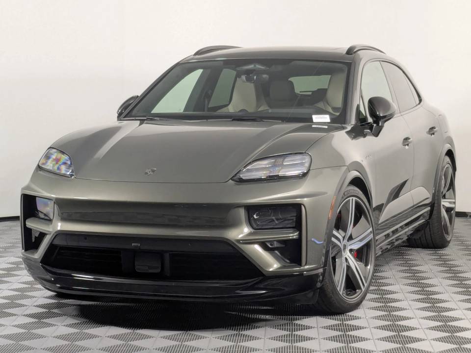 2024 Porsche Macan Turbo Electric