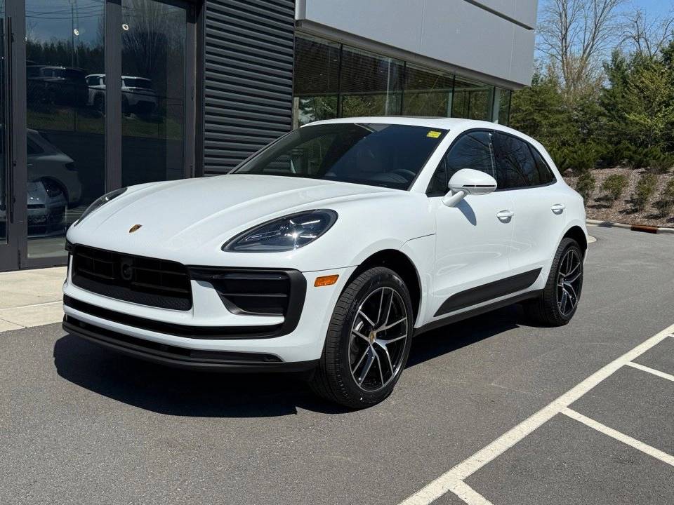 2026 Porsche Macan T