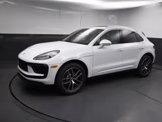 2026 Porsche Macan's photo