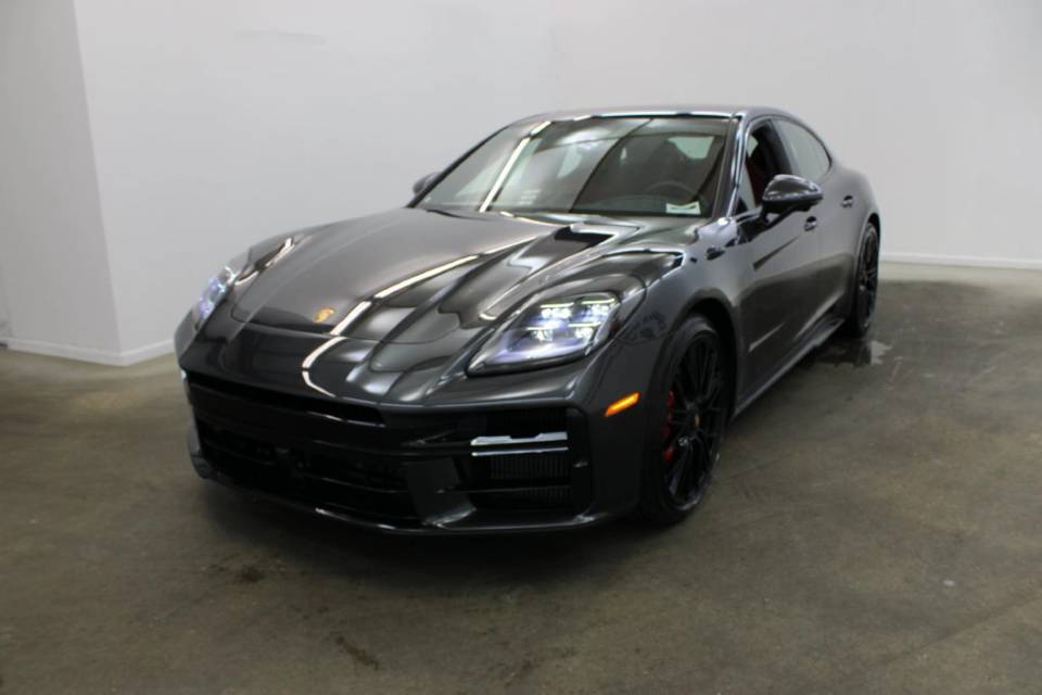 2026 Porsche Panamera