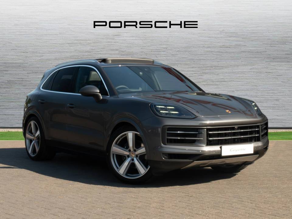 2025 PORSCHE CAYENNE