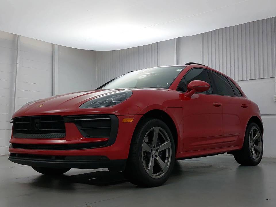 2024 Porsche Macan Base