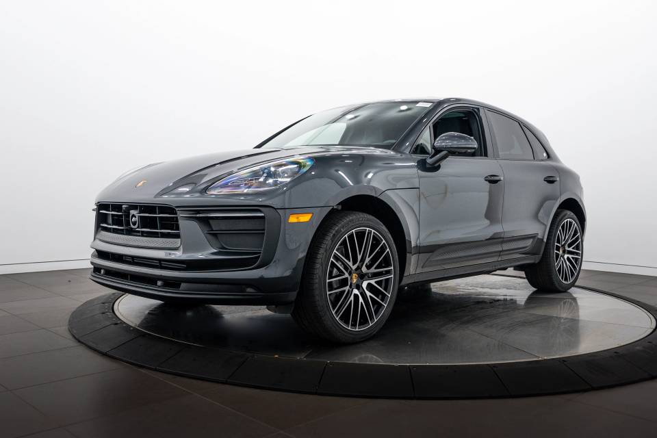 2026 Porsche Macan