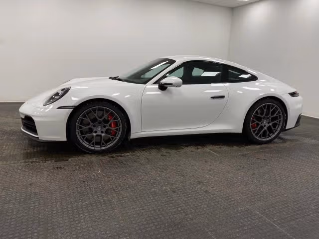 2026 Porsche 911 S - Photo 10